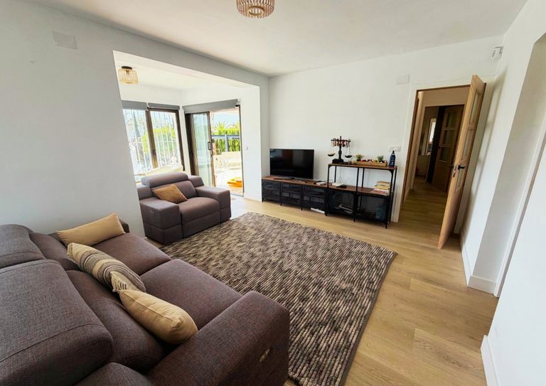 Property thumbnail 8