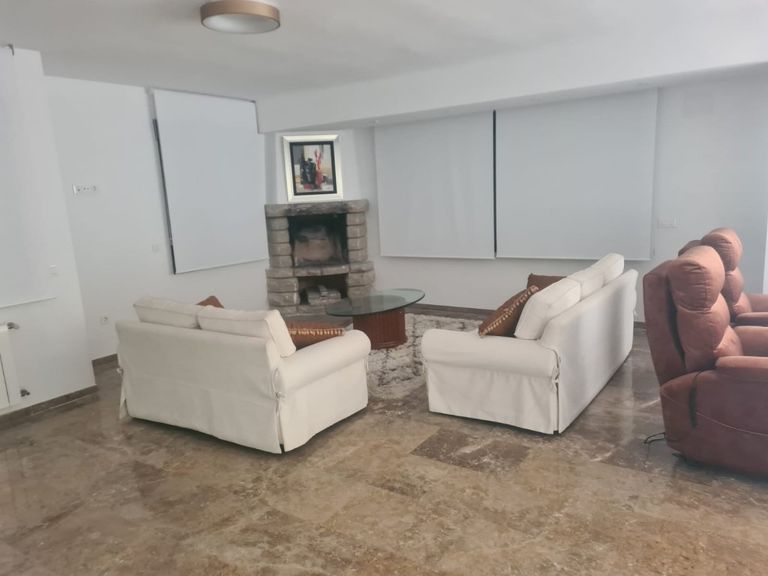 Property thumbnail 9