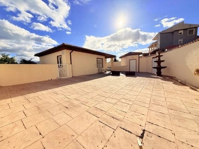 Property thumbnail 11