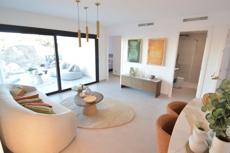 Property thumbnail 6