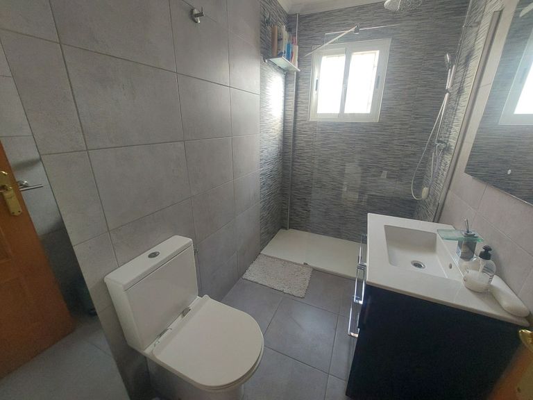 Property thumbnail 26