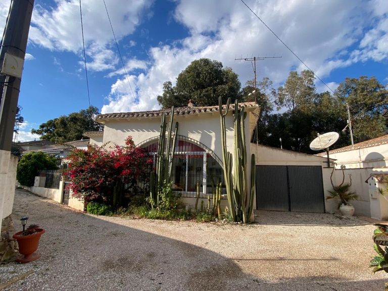 Property thumbnail 1