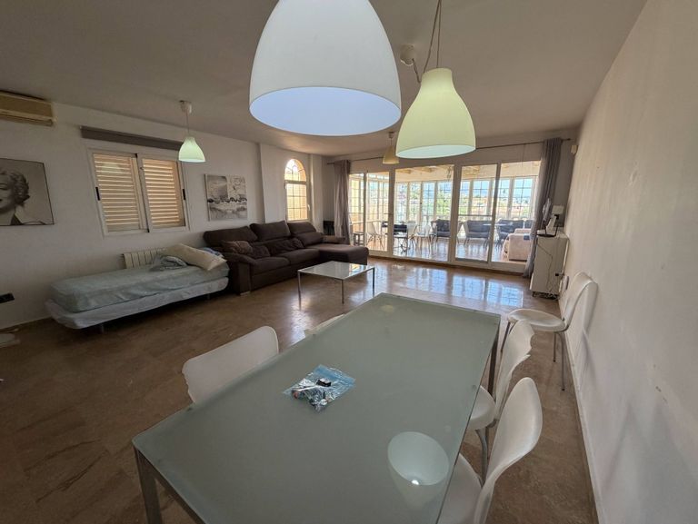 Property thumbnail 14