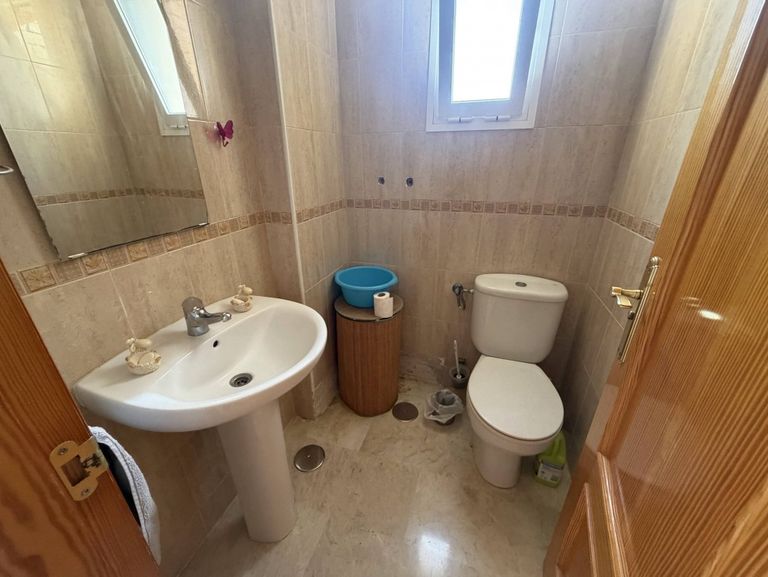 Property thumbnail 12