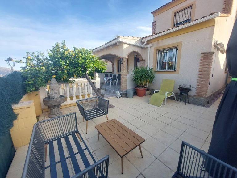 Property thumbnail 6
