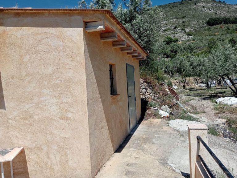 Property thumbnail 6