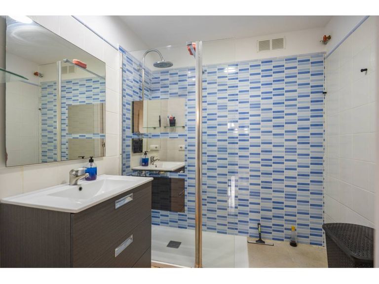 Property thumbnail 13