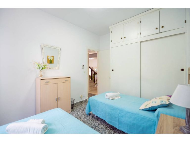 Property thumbnail 16