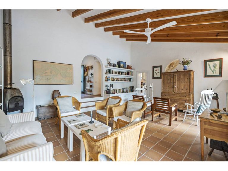 Property thumbnail 2