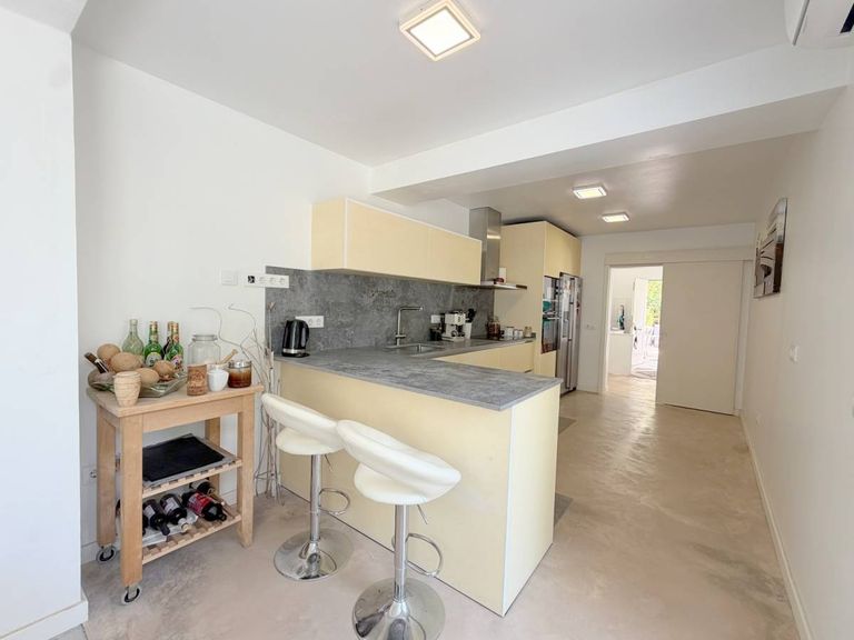 Property thumbnail 21