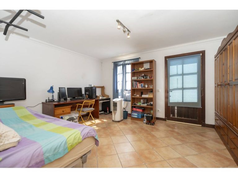 Property thumbnail 35