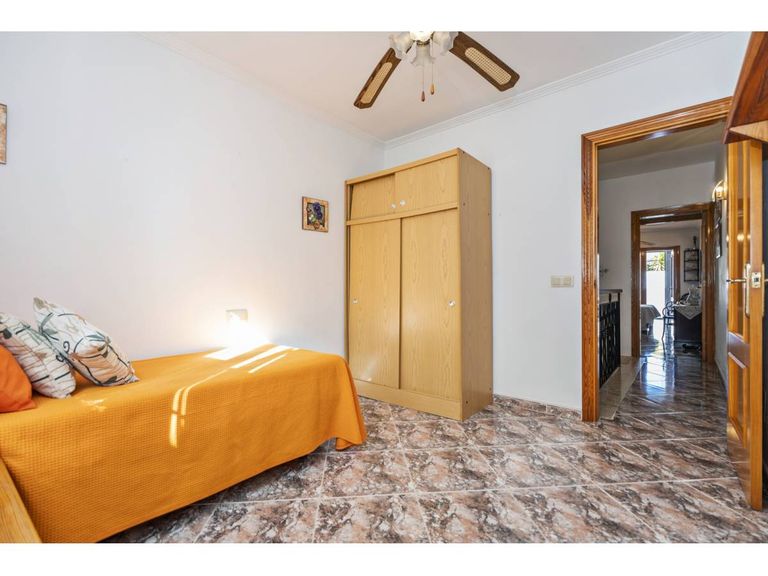 Property thumbnail 17