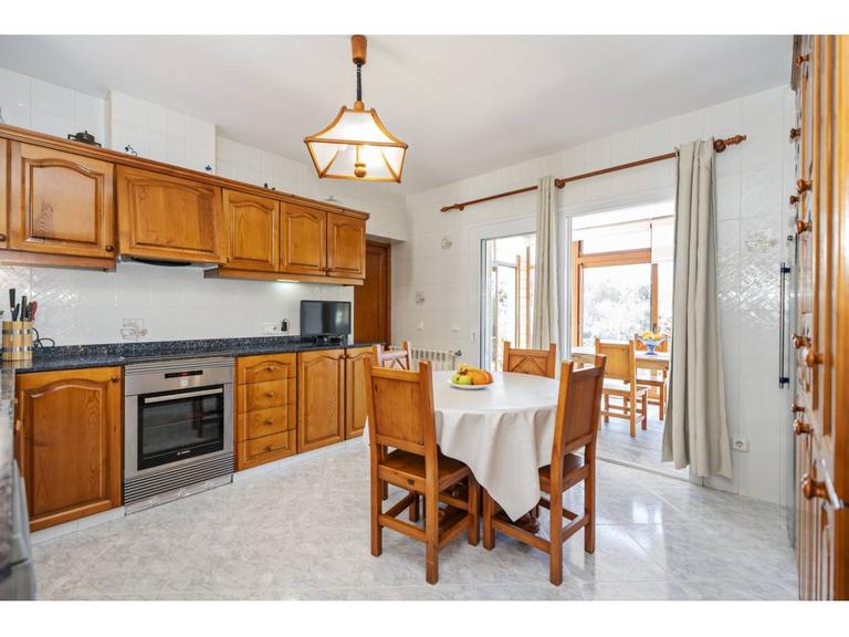 Property thumbnail 12