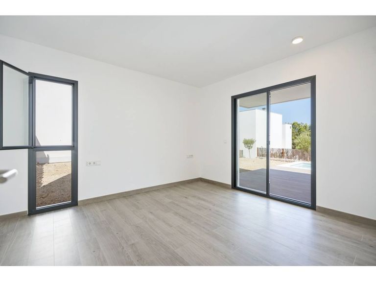 Property thumbnail 8