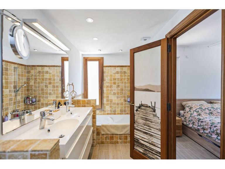 Property thumbnail 18