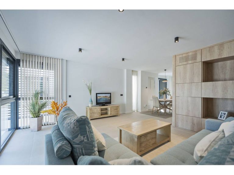 Property thumbnail 2