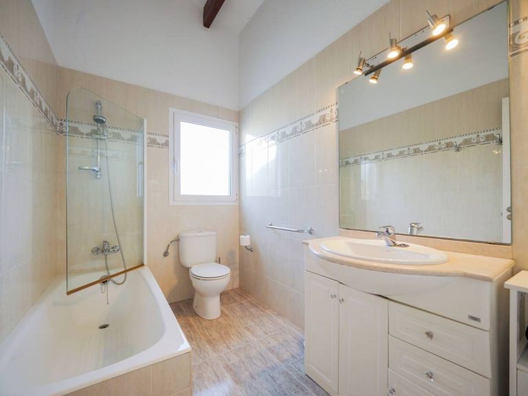 Property thumbnail 1