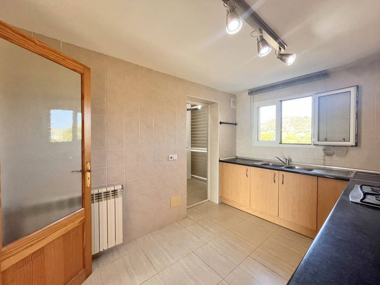 Property thumbnail 13