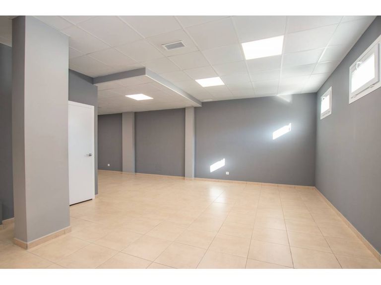 Property thumbnail 1