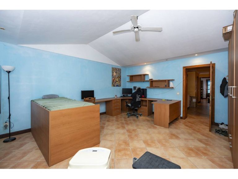 Property thumbnail 17