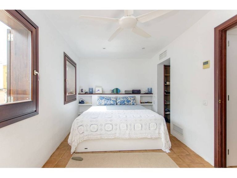 Property thumbnail 11