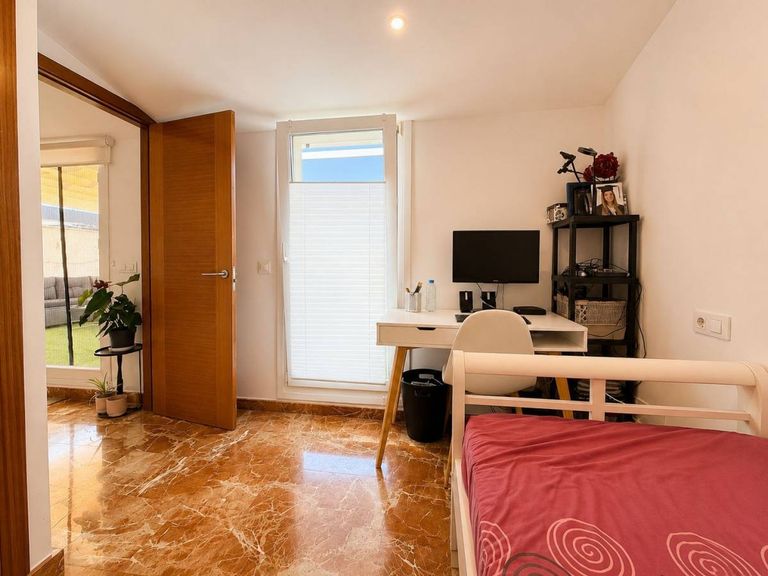 Property thumbnail 26