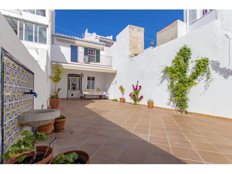 Property thumbnail 1