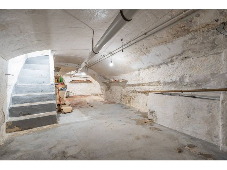 Property thumbnail 36