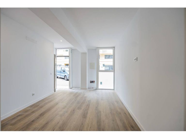 Property thumbnail 2