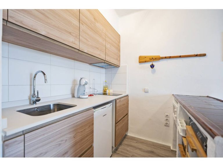 Property thumbnail 6