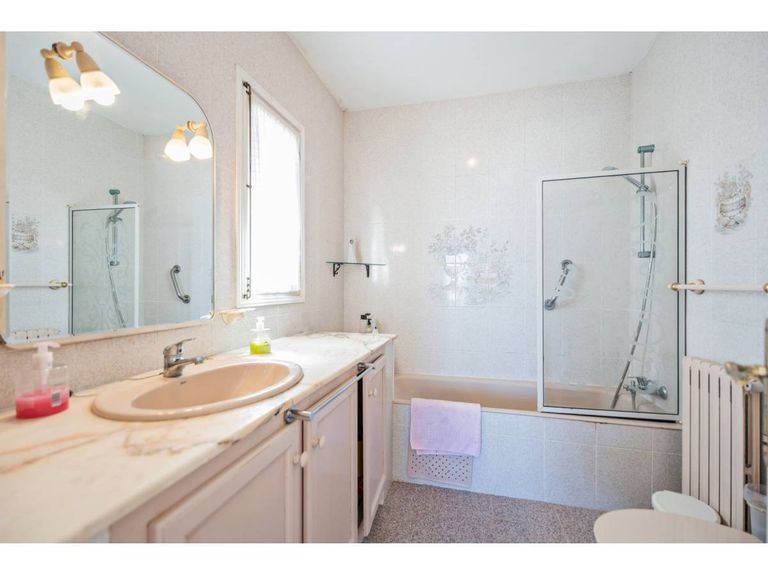 Property thumbnail 14