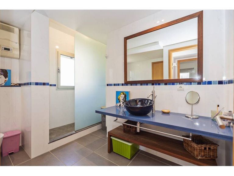 Property thumbnail 34