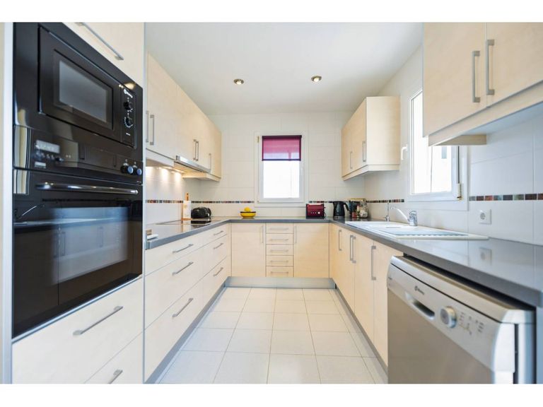 Property thumbnail 16