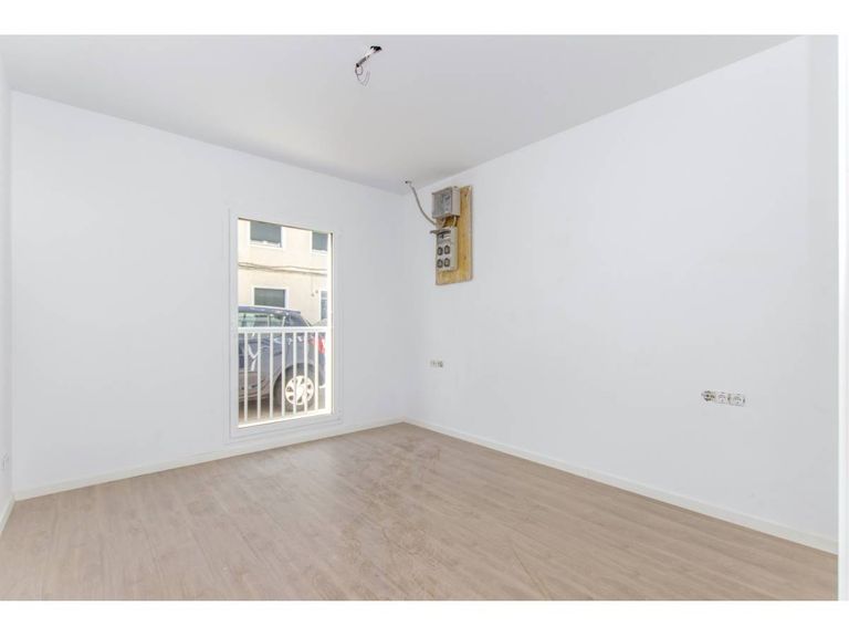 Property thumbnail 9