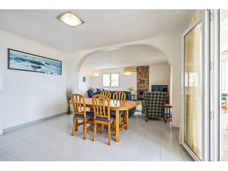 Property thumbnail 10