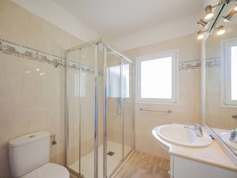 Property thumbnail 23