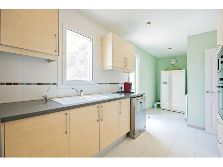 Property thumbnail 19