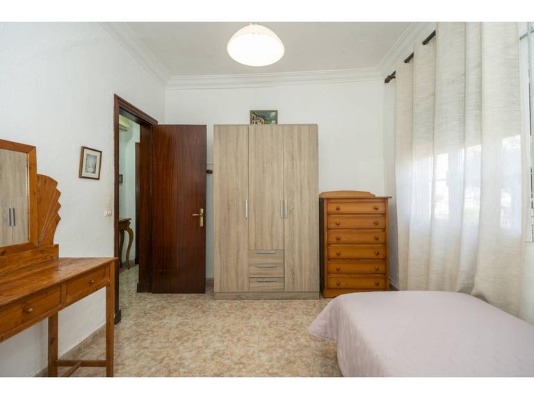 Property thumbnail 12