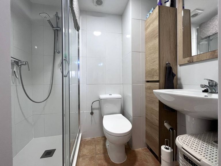 Property thumbnail 7