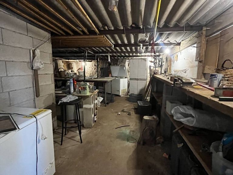 Property thumbnail 8