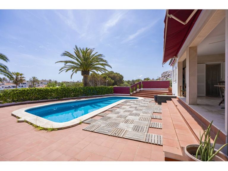 Property thumbnail 1