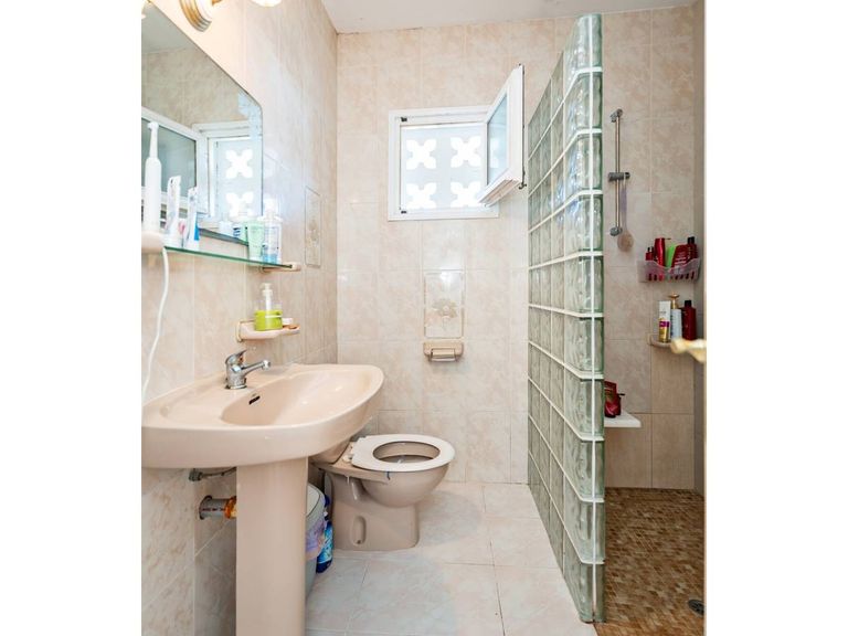 Property thumbnail 16