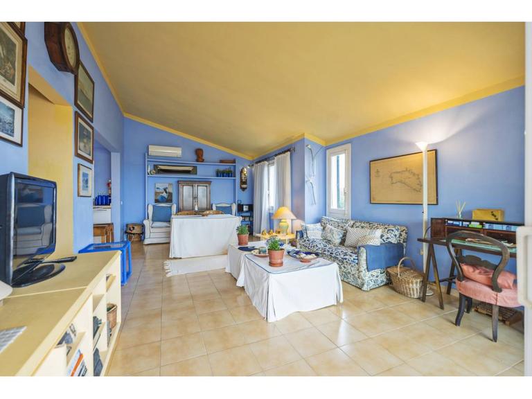 Property thumbnail 10