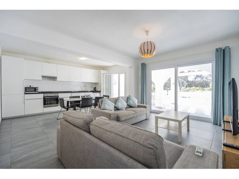 Property thumbnail 7