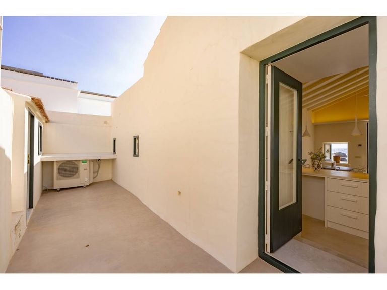 Property thumbnail 43