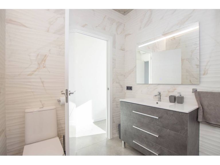 Property thumbnail 16
