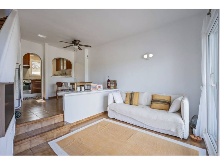 Property thumbnail 1