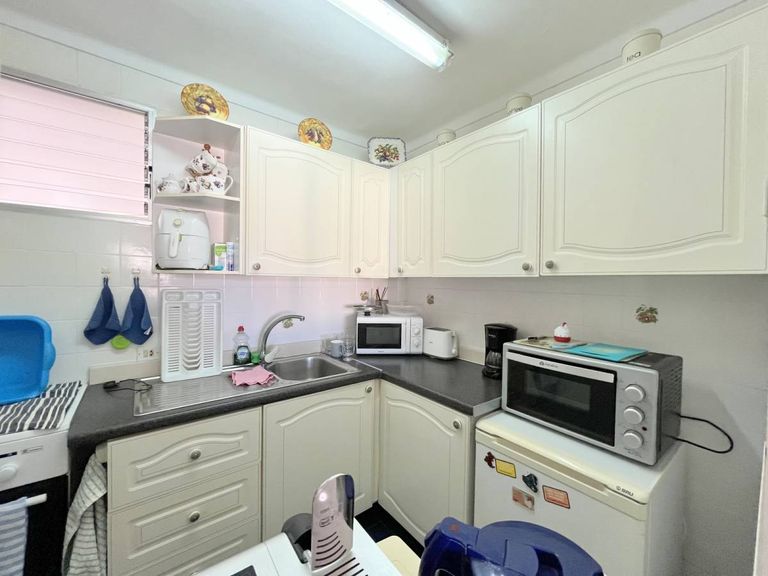 Property thumbnail 8