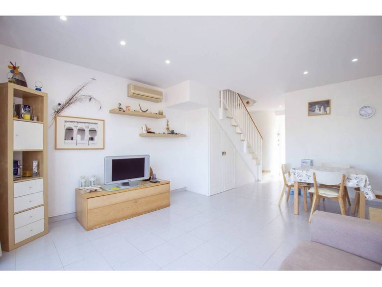 Property thumbnail 3