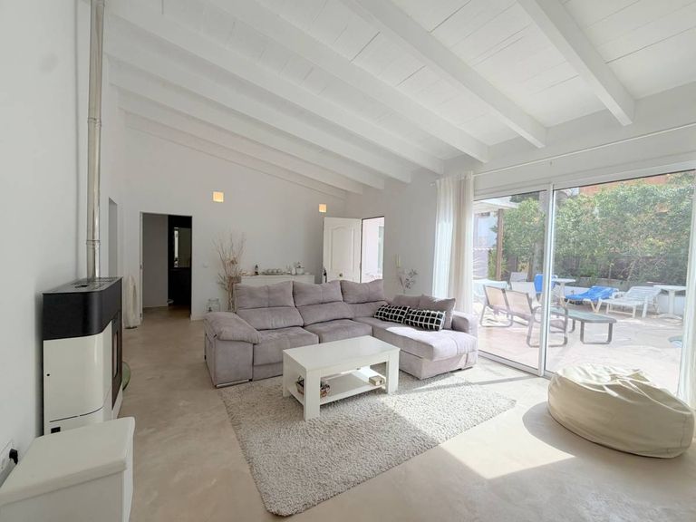 Property thumbnail 6
